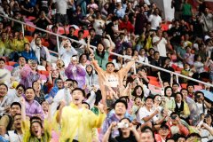 【2025年世界田联接力赛观众采访】在看台见传承许宏愿！
