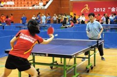 江苏乒乓球队“两进”活动走进社区